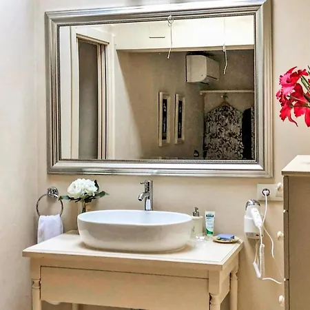 펜션 Nice In With Wifi, 3 Bedrooms And Outdoor Swimming Pool *