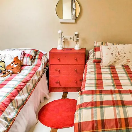 Nice In With Wifi, 3 Bedrooms And Outdoor Swimming Pool 칸델레다